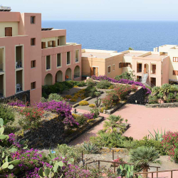 Hotel Suvaki Resort